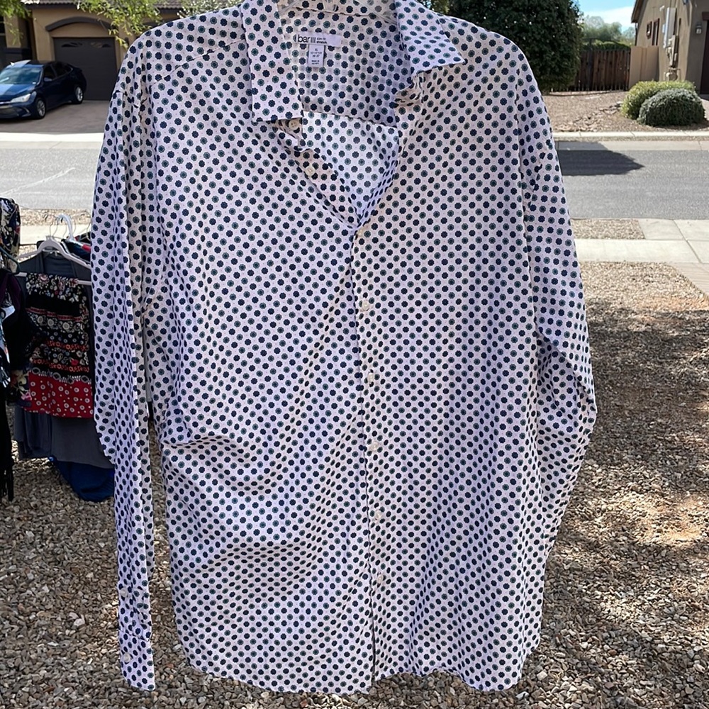 Excellent condition men’ shirt.